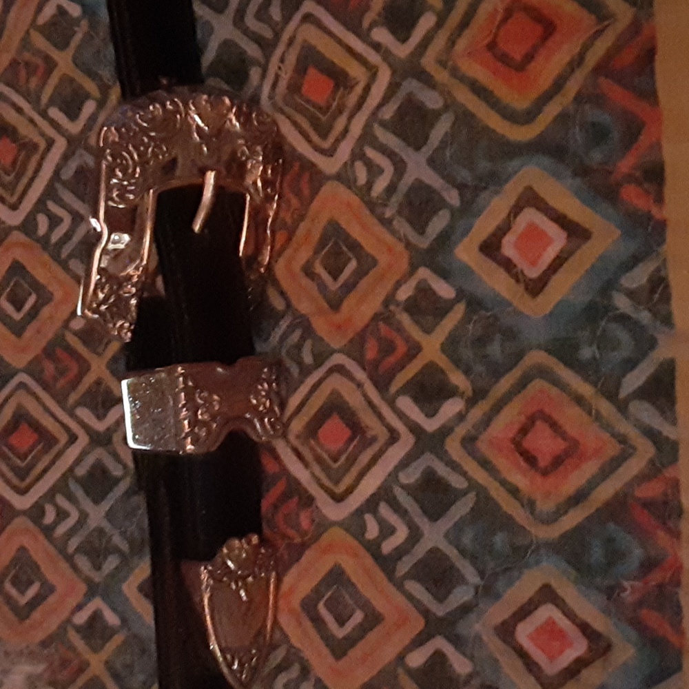Ladies leather belt